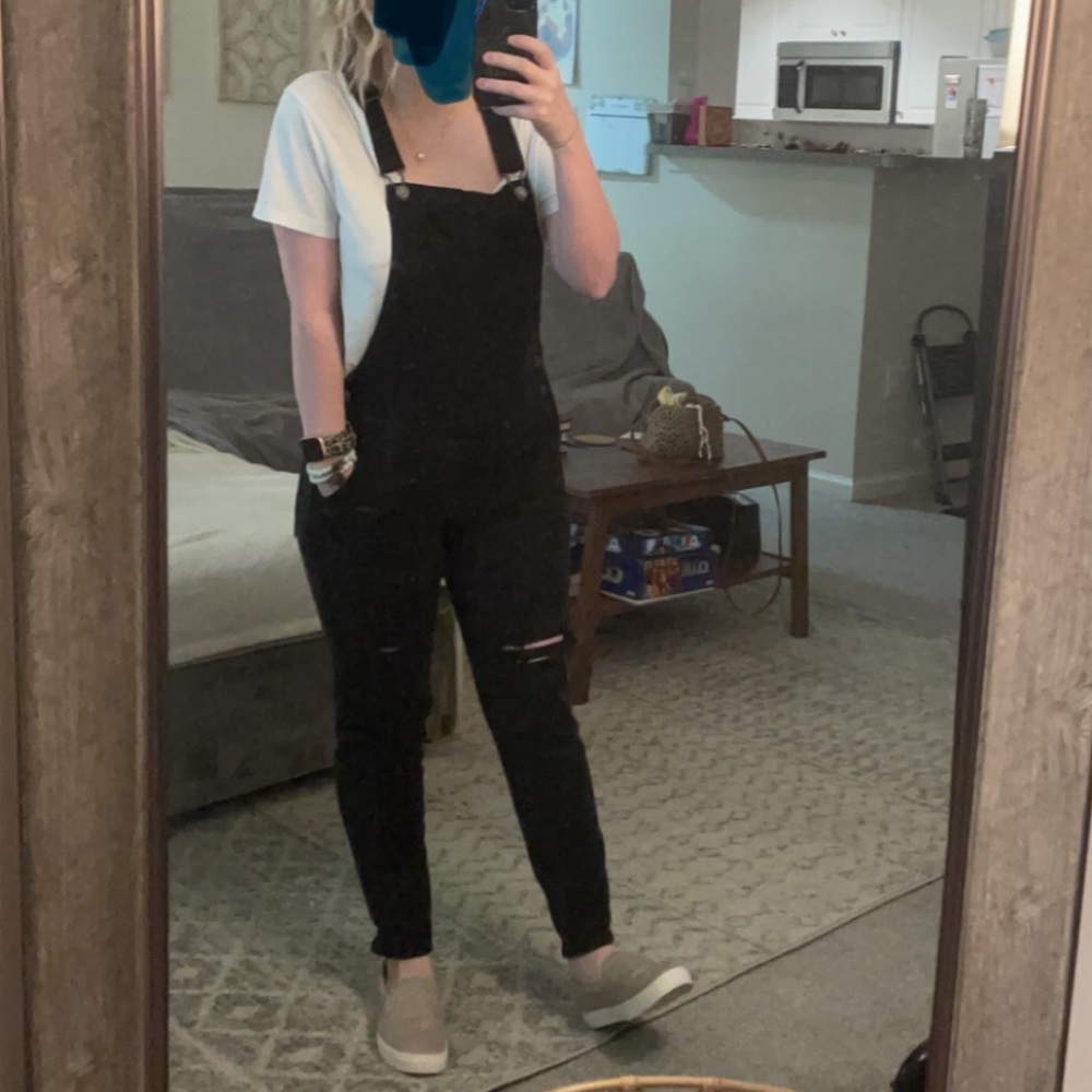 Old navy 4 PETITE black ripped denim overalls